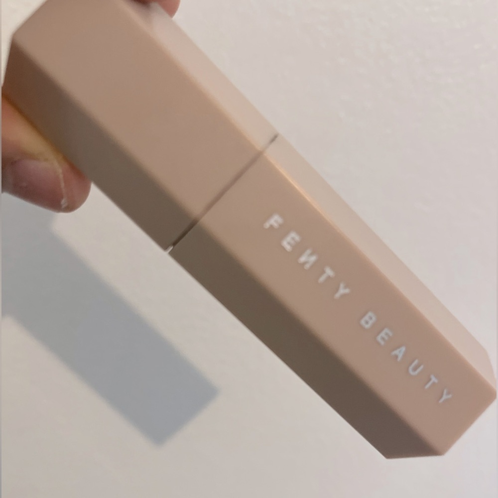 Fenty Beauty Contour Stick - Truffle